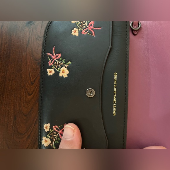 🎉🎉HP🎉🎉Coach 1941 exclusive Wristlet - Picture 3 of 8